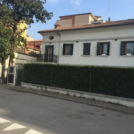 Apartment Central Luxury Garden
